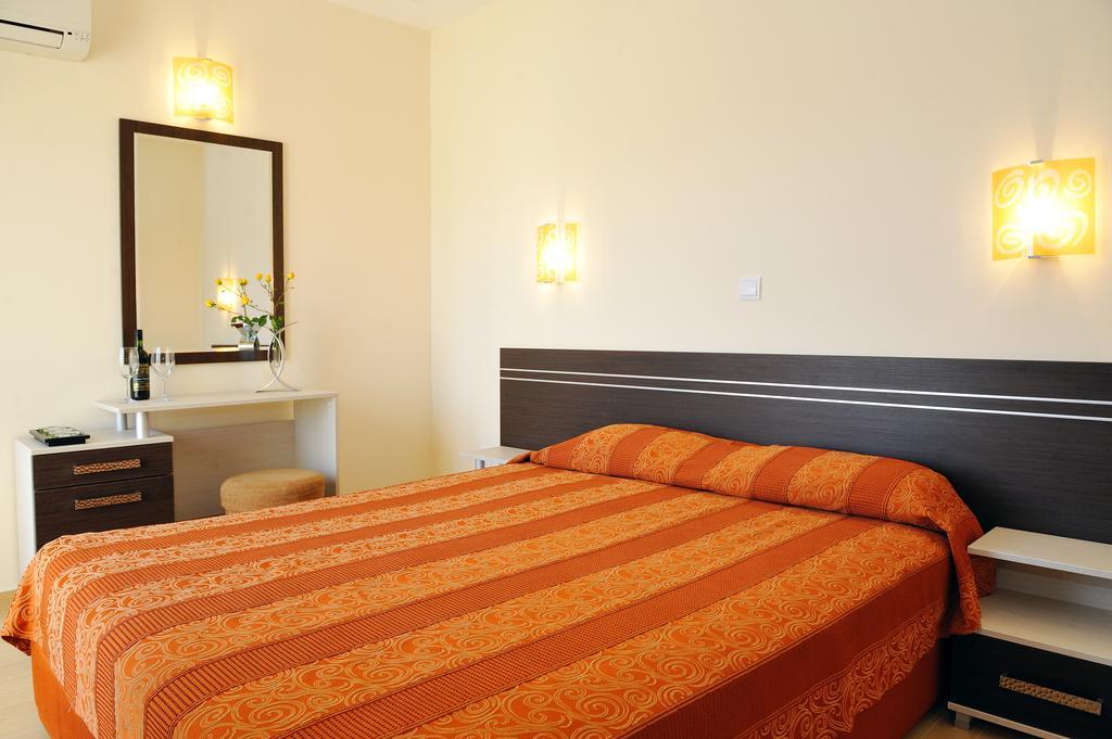 Hotel Iris Nesebar Ruang foto