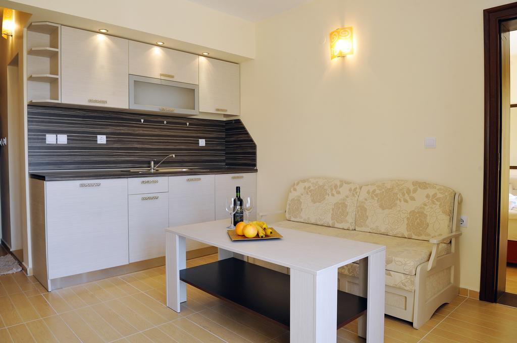 Hotel Iris Nesebar Ruang foto