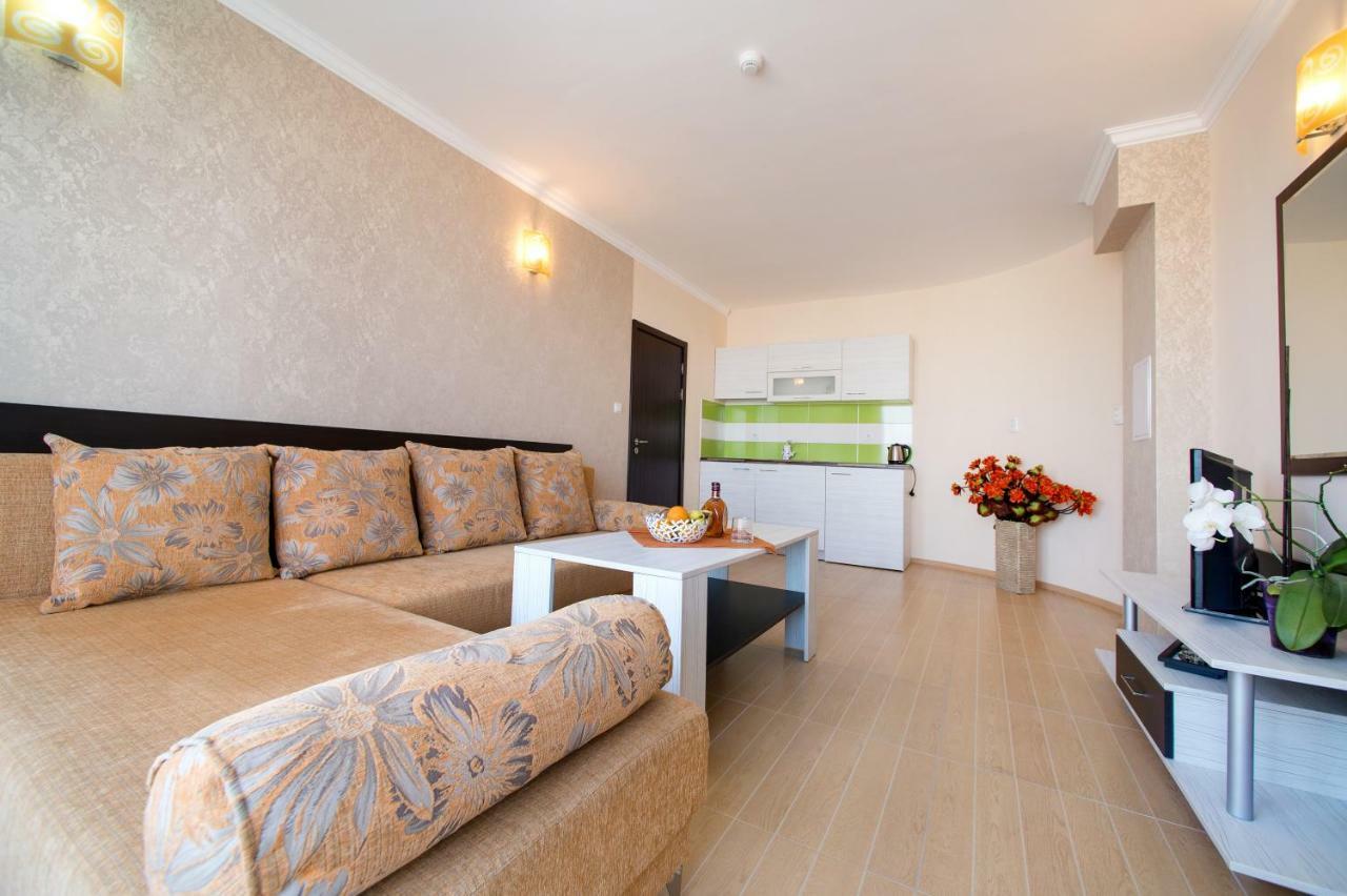 Hotel Iris Nesebar Bagian luar foto