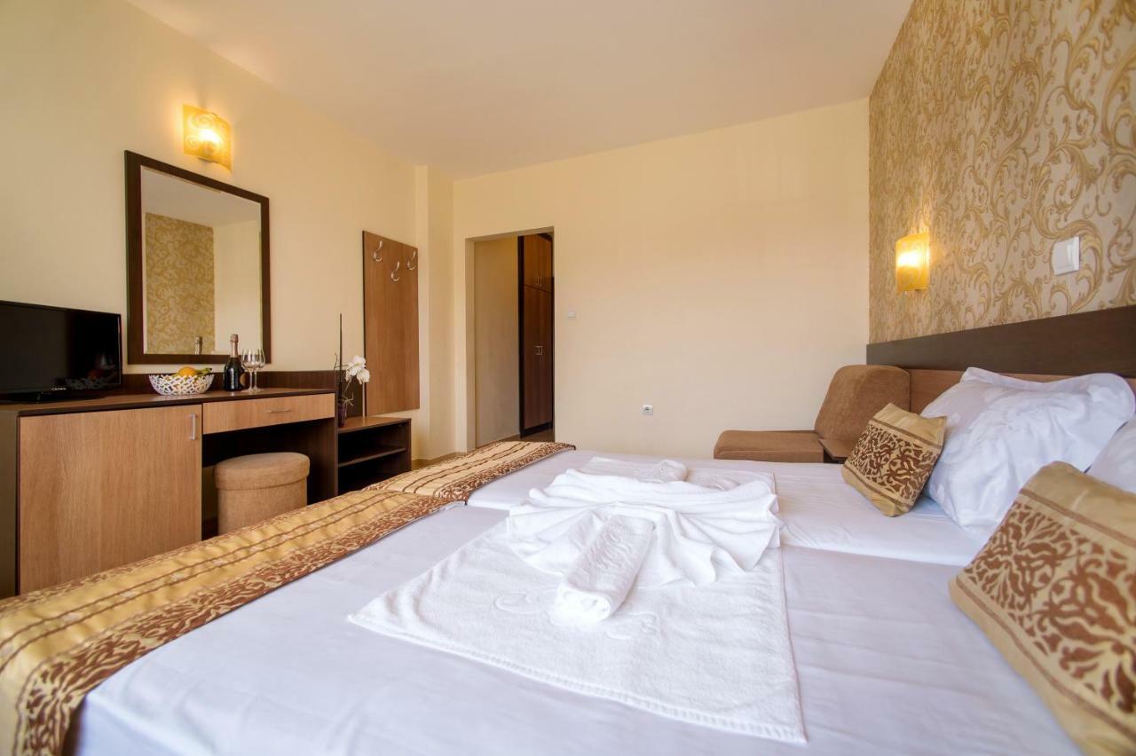Hotel Iris Nesebar Bagian luar foto